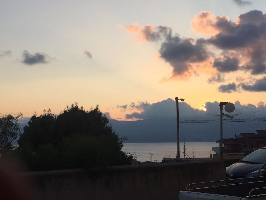 90Ss Apartament Lejlighed Reggio di Calabria Eksteriør billede
